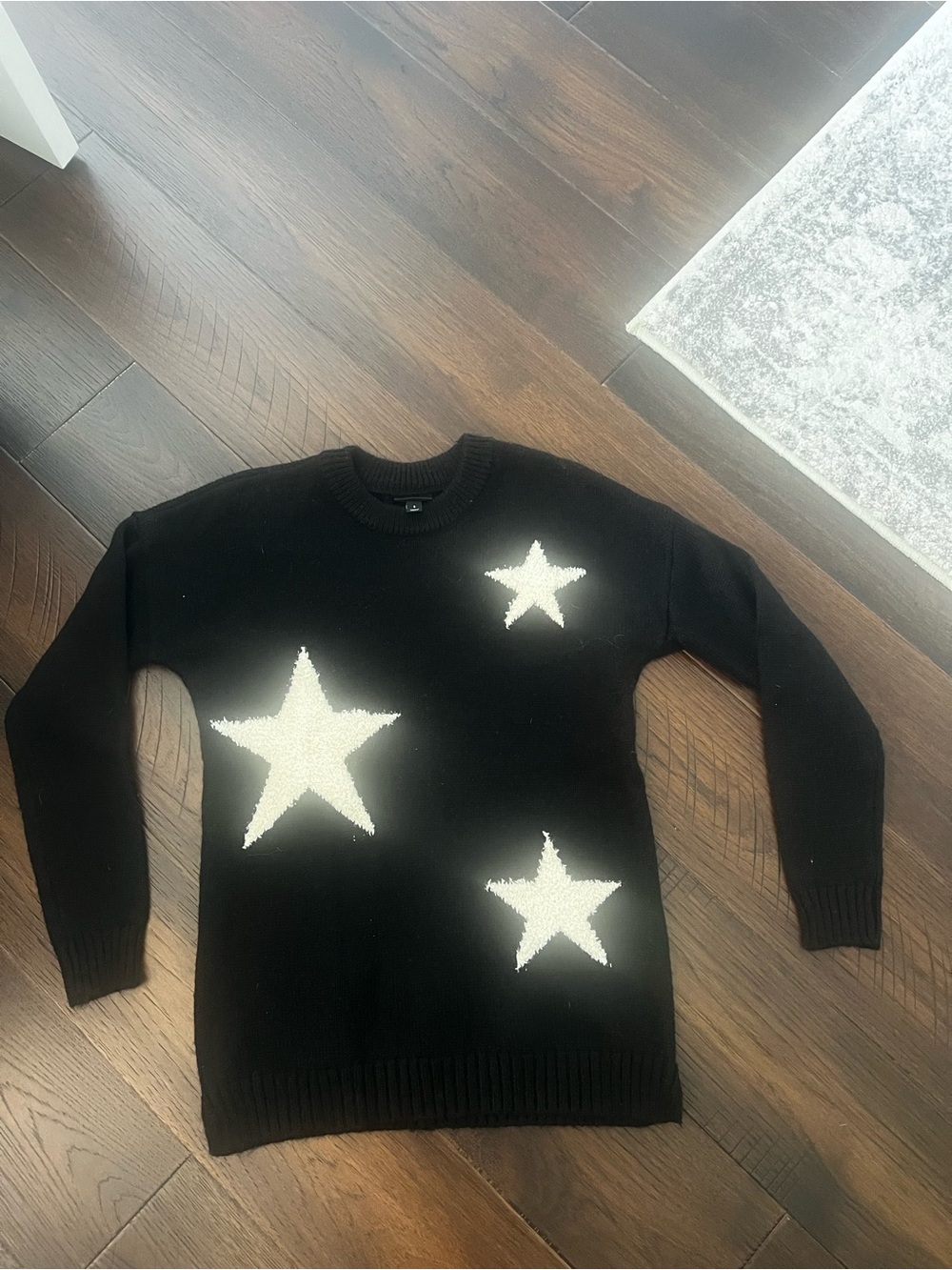 Black Star Pattern Crewneck Sweater
